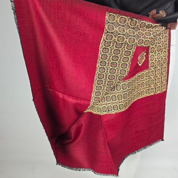 Vintage Kashmiri Embroidery Red & Gold Wrap Scarf Made In India - Picture 5 of 7